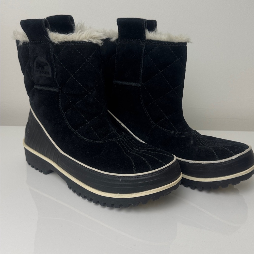 Sorel Tivoli II Pull On black Women's Black Winter Snow Boots US 8